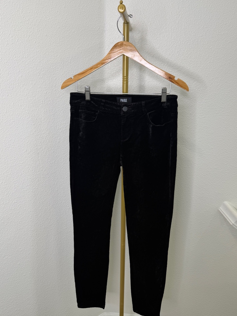 PAIGE Verdugo Ultra Skinny Velvet Pants Black Size 25 Luxe Stretch